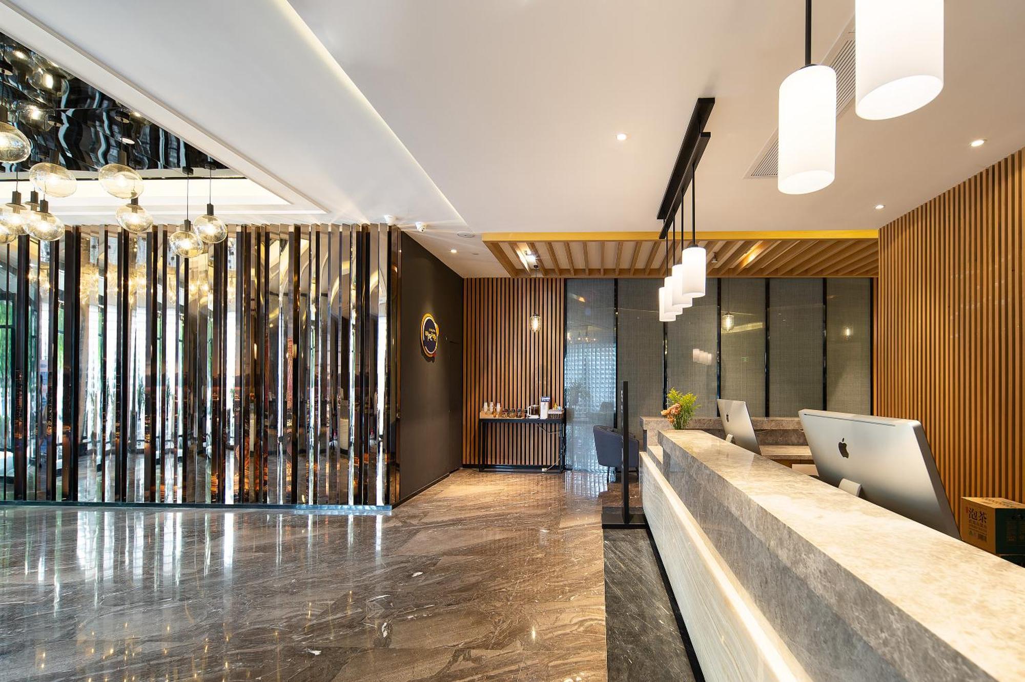 Langham Honor International Hotel Canton Fair Complex Branch - Free Shuttle To Canton Fair Complex During Canton Fair Period & Free Mini Bar ภายนอก รูปภาพ