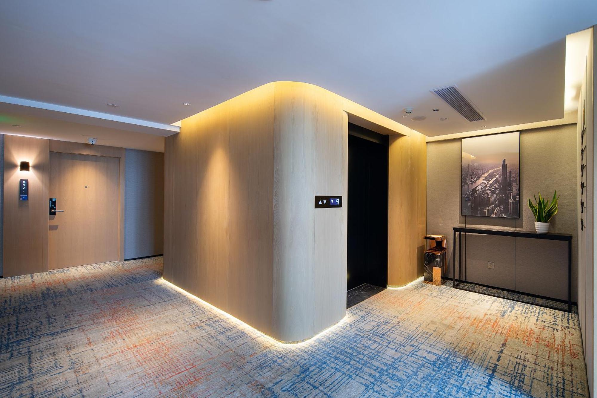 Langham Honor International Hotel Canton Fair Complex Branch - Free Shuttle To Canton Fair Complex During Canton Fair Period & Free Mini Bar ภายนอก รูปภาพ