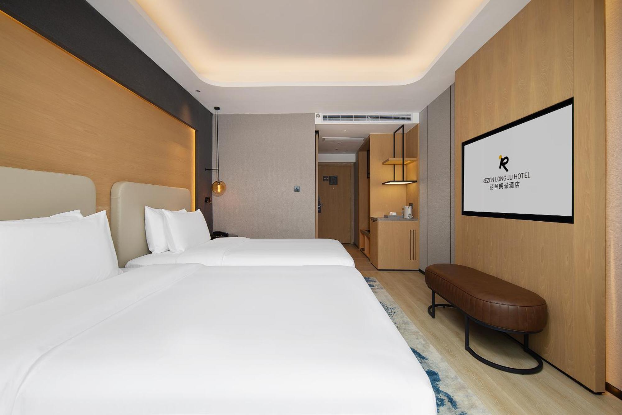 Langham Honor International Hotel Canton Fair Complex Branch - Free Shuttle To Canton Fair Complex During Canton Fair Period & Free Mini Bar ภายนอก รูปภาพ