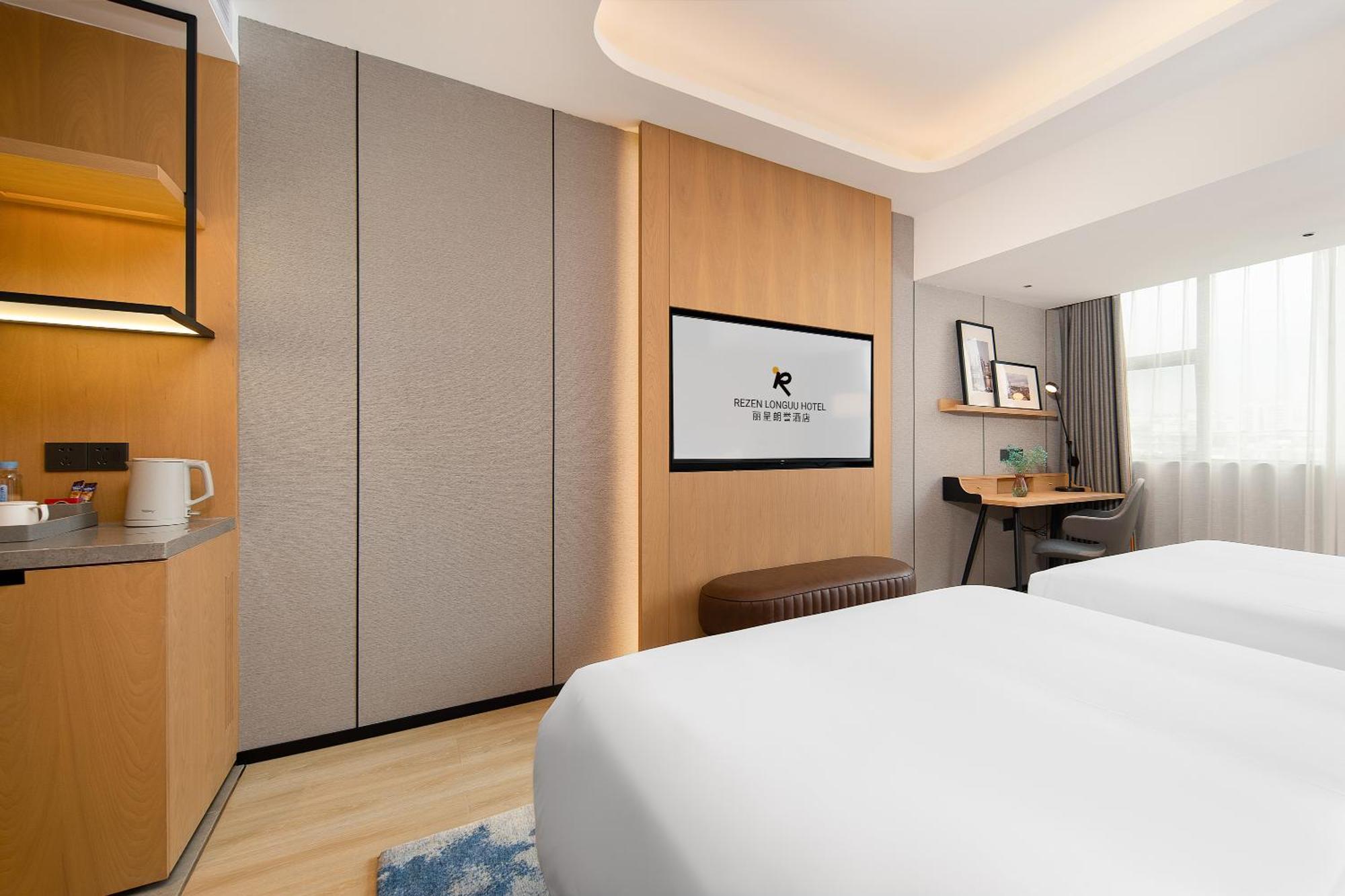 Langham Honor International Hotel Canton Fair Complex Branch - Free Shuttle To Canton Fair Complex During Canton Fair Period & Free Mini Bar ภายนอก รูปภาพ