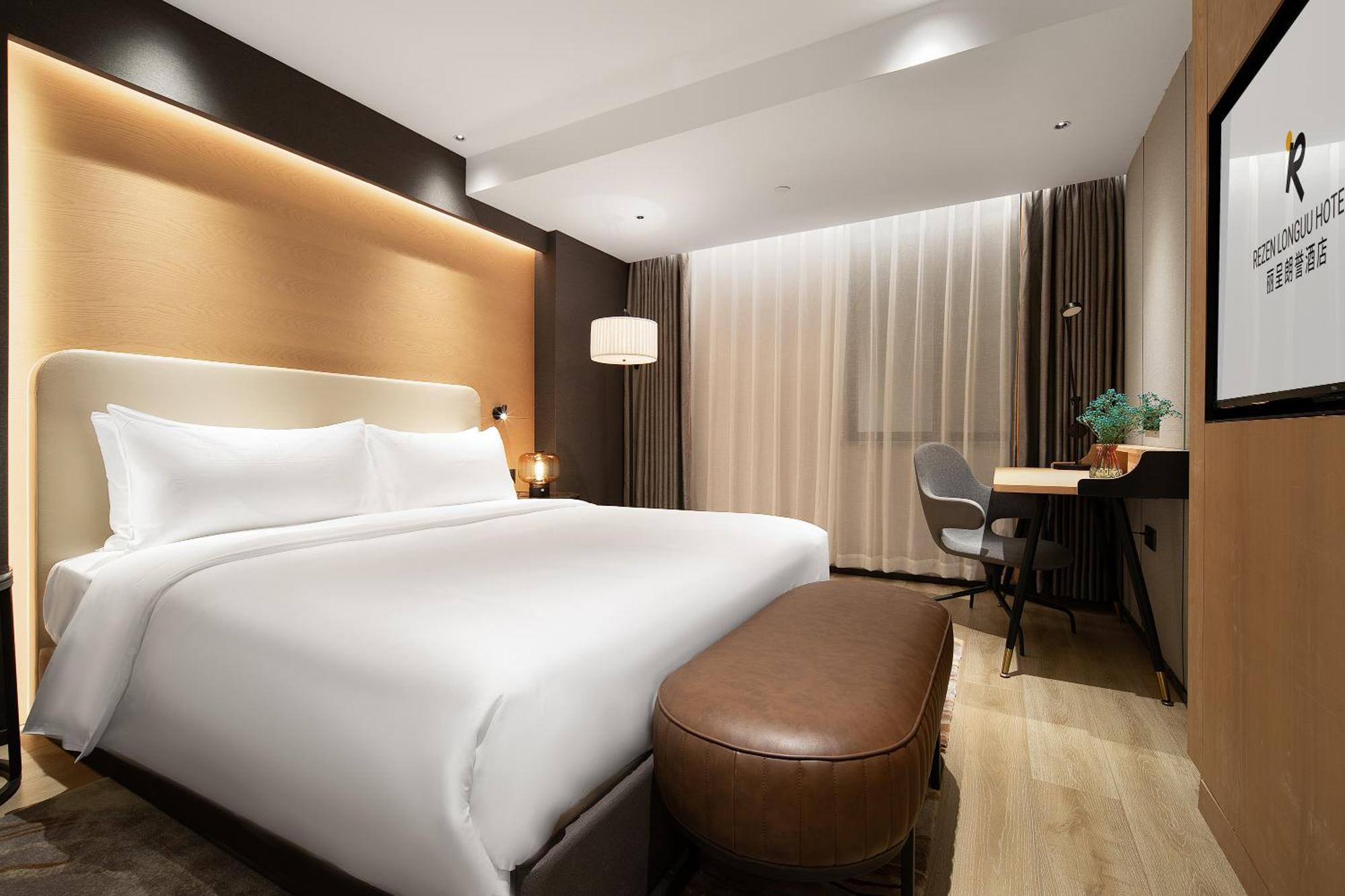 Langham Honor International Hotel Canton Fair Complex Branch - Free Shuttle To Canton Fair Complex During Canton Fair Period & Free Mini Bar ภายนอก รูปภาพ