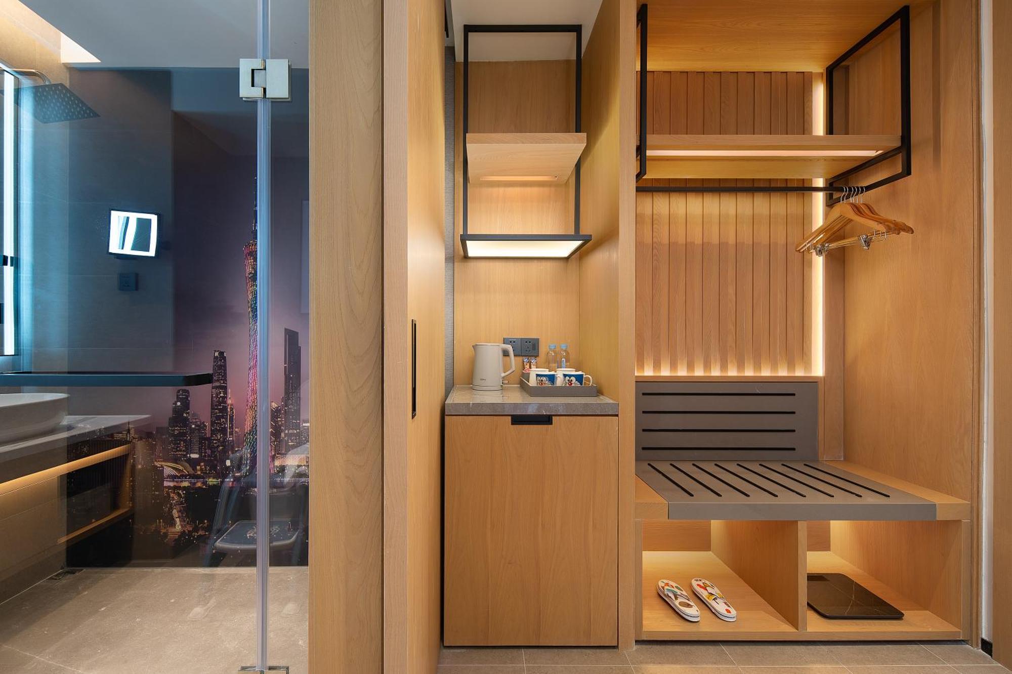 Langham Honor International Hotel Canton Fair Complex Branch - Free Shuttle To Canton Fair Complex During Canton Fair Period & Free Mini Bar ภายนอก รูปภาพ
